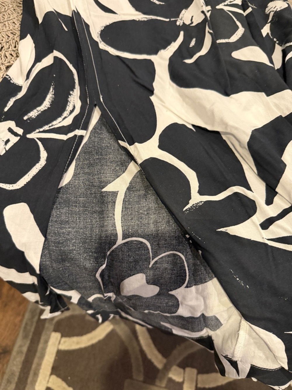 Elan Black & White Wide Leg Floral Pants - Picture 5 of 5